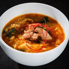 ユッケジャンクッパ|旨辛スープご飯