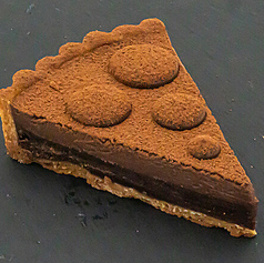 焼チョコ生チョコのタルト