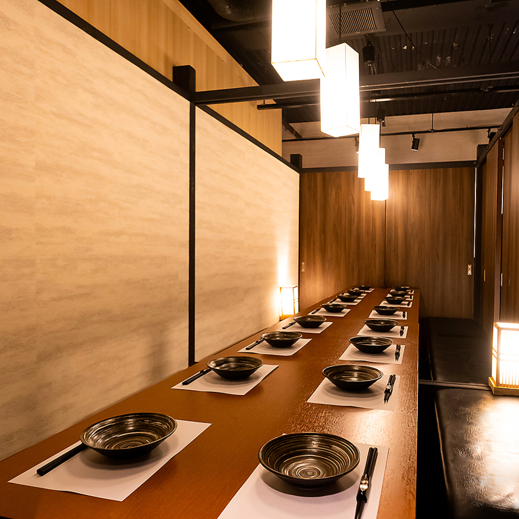 団体様大歓迎！大人数でのご利用にも最適な大型個室を完備！