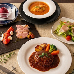 町の洋食 ぼんしゃんすの雰囲気1