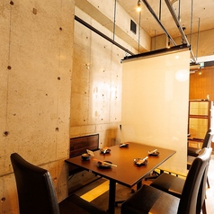 4名様掛けテーブル×3席