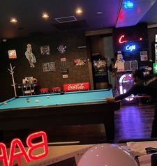 Cafe &amp; Pool Bar Contact コンタクトの写真
