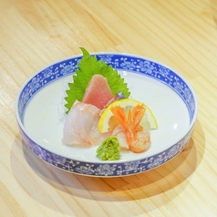 刺身盛り合わせ一人前