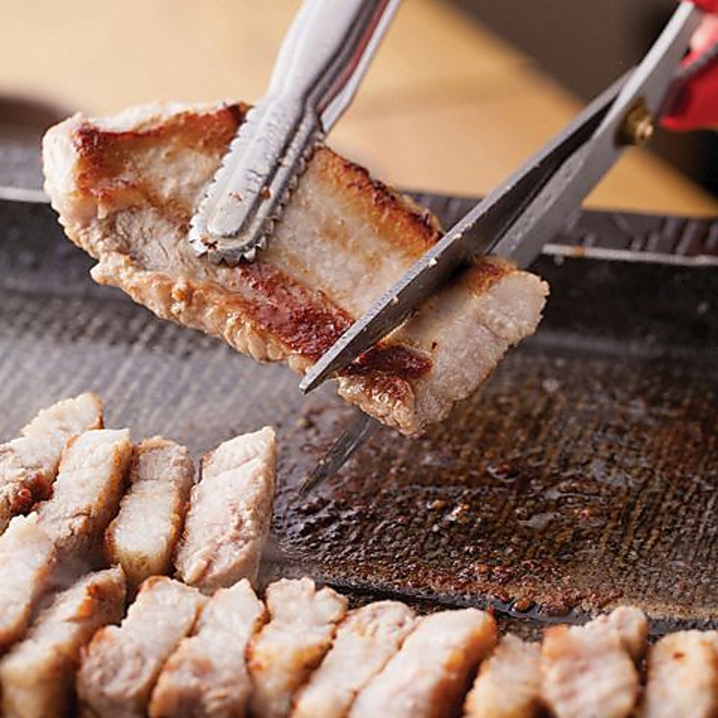 梅田/茶屋町/韓国料理/サムギョプサル/ランチ/食べ放題/飲み放題/宴会/誕生日