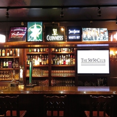 The 50/50 Club フィフティフィフティクラブ Sports Bar ＆ Restaurant特集写真1