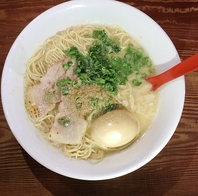 【お昼の時間帯は】つけ麺or豚骨ラーメンをご提供◎