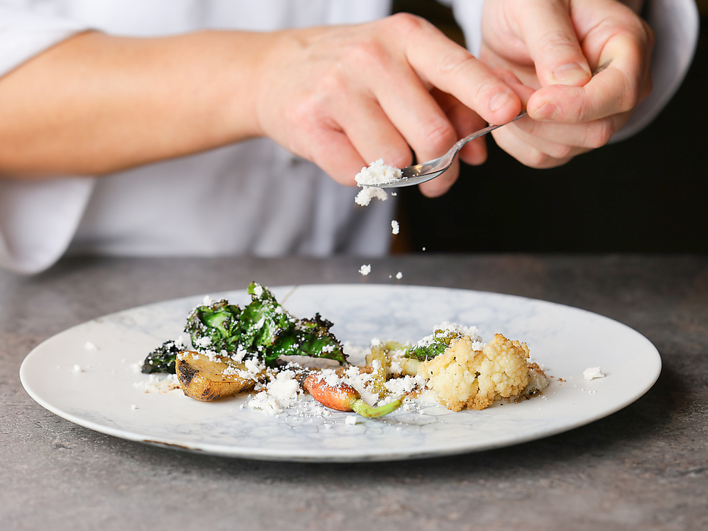 【flammaのスペシャリテ】季節やさいを使用した野菜のプレート