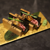 【進化系焼肉を体感◎先を行く名物料理】