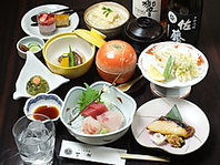 ご予算に合わせたお任せコースや多彩なドリンクが充実♪