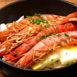 季節の食材は素材の味を最大限に生かした窯焼きで◎