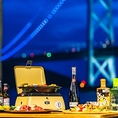 開放感あふれるテラスで、美しい夜景を眺めながら楽しむ贅沢BBQ！ご家族やご友人との集まり、会社のご宴会にもぴったりです♪詳細はコースページをぜひご覧ください◎