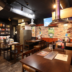 ミートロック酒場 高尾駅前店の雰囲気2