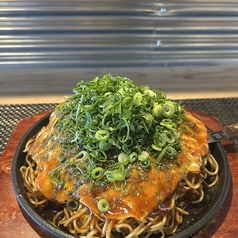 お好み焼きそば入り　ネギかけ