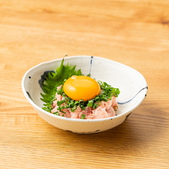 トロたくユッケ