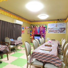 【2階：貸切】当店の2階は、20名から最大25名様まで貸切が可能です。誕生日パーティーや季節の宴会などで心ゆくまで盛り上がることができます。大切な人との特別な時間をお楽しみください。ご予約をお待ちしております♪