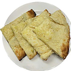 【RECOMMENDED】チーズガーリックナン