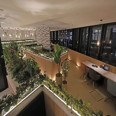 【店舗貸切：74～82名様】ご宴会やパーティーなど、大規模のお集りもご相談ください！74～82名様で、店舗全体を貸切ったご宴会も可能。緑あふれる洗練された空間で、どうらく自慢の焼肉を楽しみませんか？会社宴会や同窓会、懇親会、イベント、パーティーなど、大規模なお集りに、ぜひご利用ください。詳細は店舗まで。