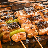 一本一本心を込めて仕込む、当店自慢のうなぎ串焼き