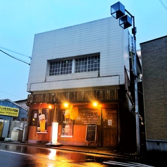 串焼き さだきちの外観2