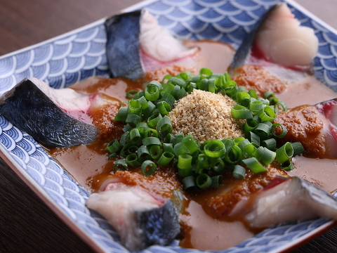 博多の食と酒を愉しむ！玄界灘の海の幸を始め九州の豊かな食材を使った大人炉端居酒屋