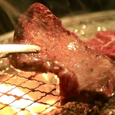 こだわりの定食にはサラダとスープ付き！