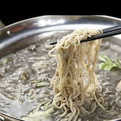 黒ごま坦々麺(水炊き風もつ鍋専用)