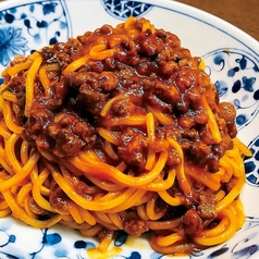 太麺“モッチモチ”熟成ミートソース