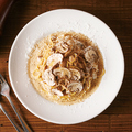 料理メニュー写真&nbsp;ポルチーニ茸と鶏もも肉のラグーソース 六甲シャンピニオンとタリアテッレ 白トリュフの薫り