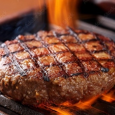 ◎お店で手作り♪A5和牛ハンバーグ！素材の美味しさが引き立つ焼き加減レア目推薦です！の写真