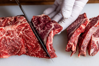 店内カットの新鮮お肉！