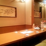 ４～６名様の小部屋は、少人数でのご宴会にピッタリ♪心地良い和空間で自慢の海鮮料理を♪