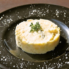 フェタチーズとタラモのポテトサラダ