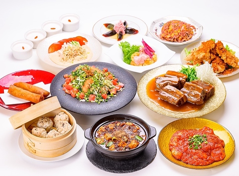 創作中華と穏やかな温かい雰囲気を醸し出す店内で素敵な時間をお過ごしください