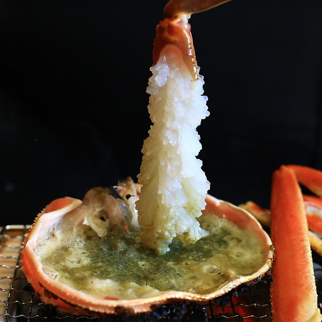 【かに料理】ずわい蟹や毛蟹などを、こだわりの料理の数々でお愉しみください