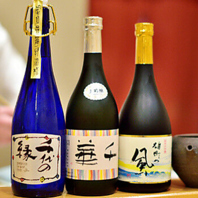 全国各地から選び抜いた銘酒や純米酒