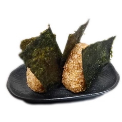 焼きおにぎり二個