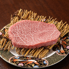 厳選食材を使用した焼肉とホルモンのこだわり