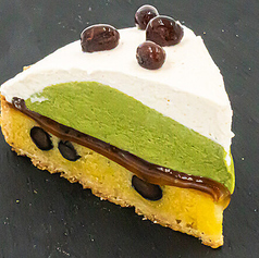 抹茶とわらび餅のタルト