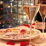 きらめく夜景が雰囲気アップ★誕生日・記念日はココで決まりッ！