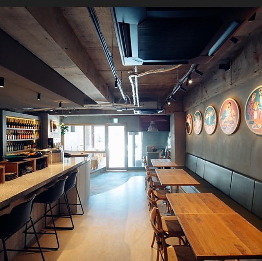 仕事終わりの一杯、大切な人とのお食事、接待、貸切パーティーなどあらゆるシーンに合わせられます！