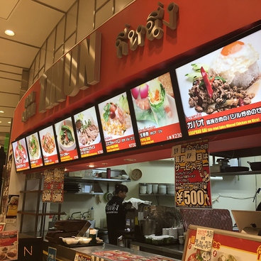 タイ屋台料理 TINUN 錦糸町店の雰囲気1