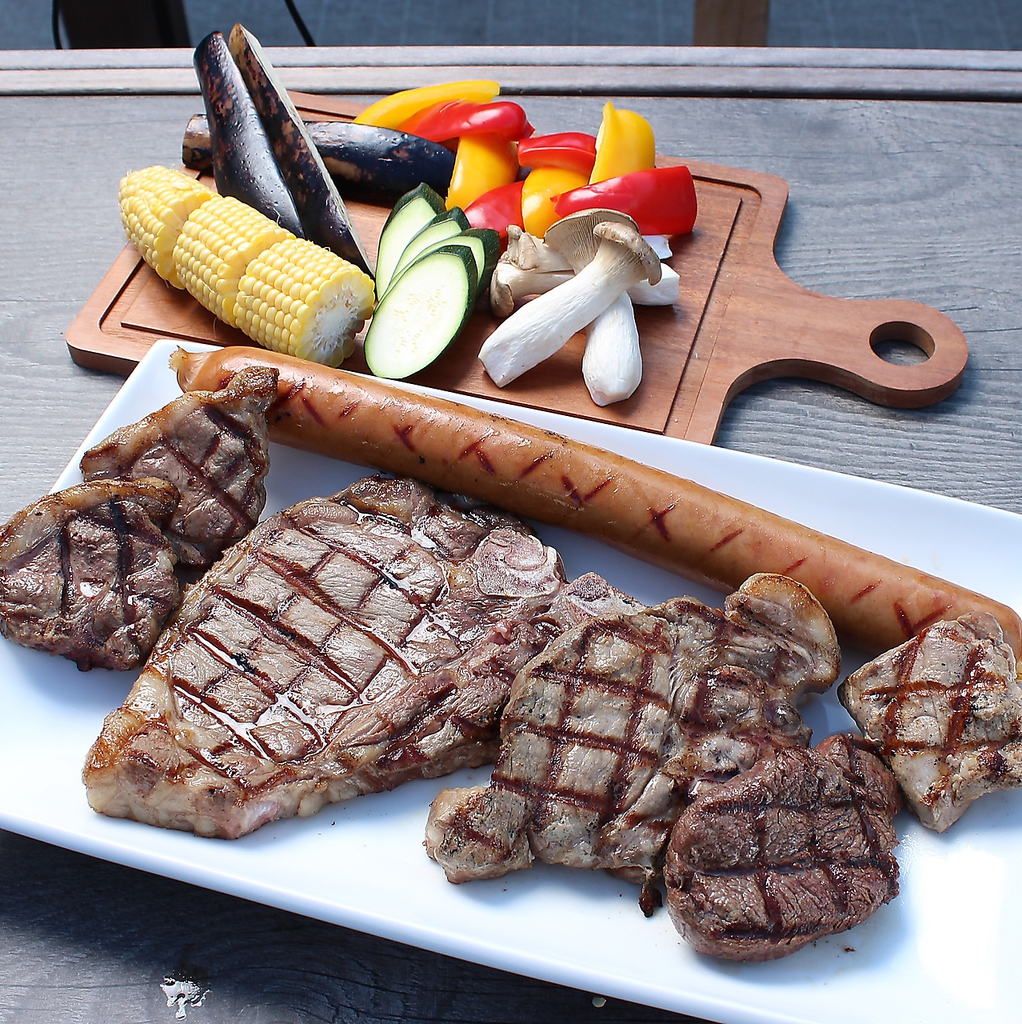 BBQプランは事前のご予約が必要です！CARVINO栄より御予約ください。