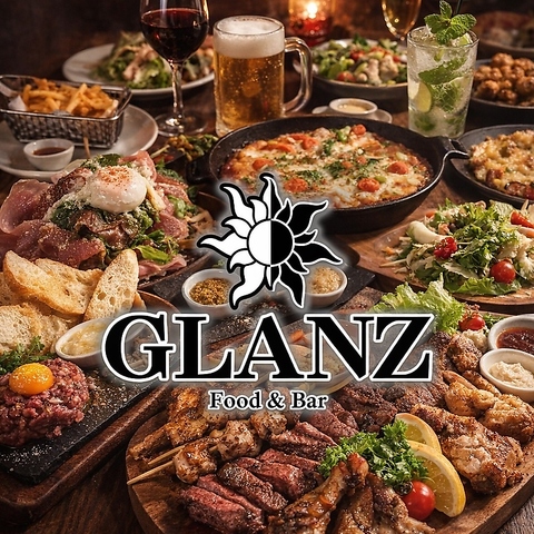 テーマの違う個室「Antique」「Resort」「Pop」「Rose」