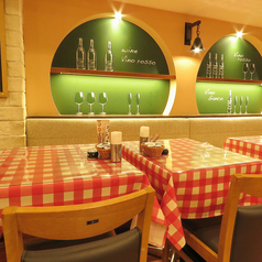 イタリアンダイニングDONA 新宿東口店の雰囲気2