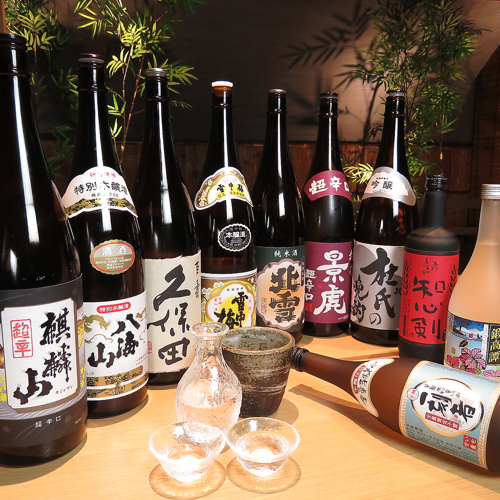 【地酒】米どころ新潟の地酒を多数ご用意しております。季節限定のお酒も随時入れ替えてご用意。