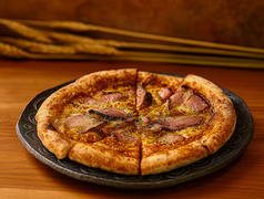 大人のブラックベーコンBBQピザ