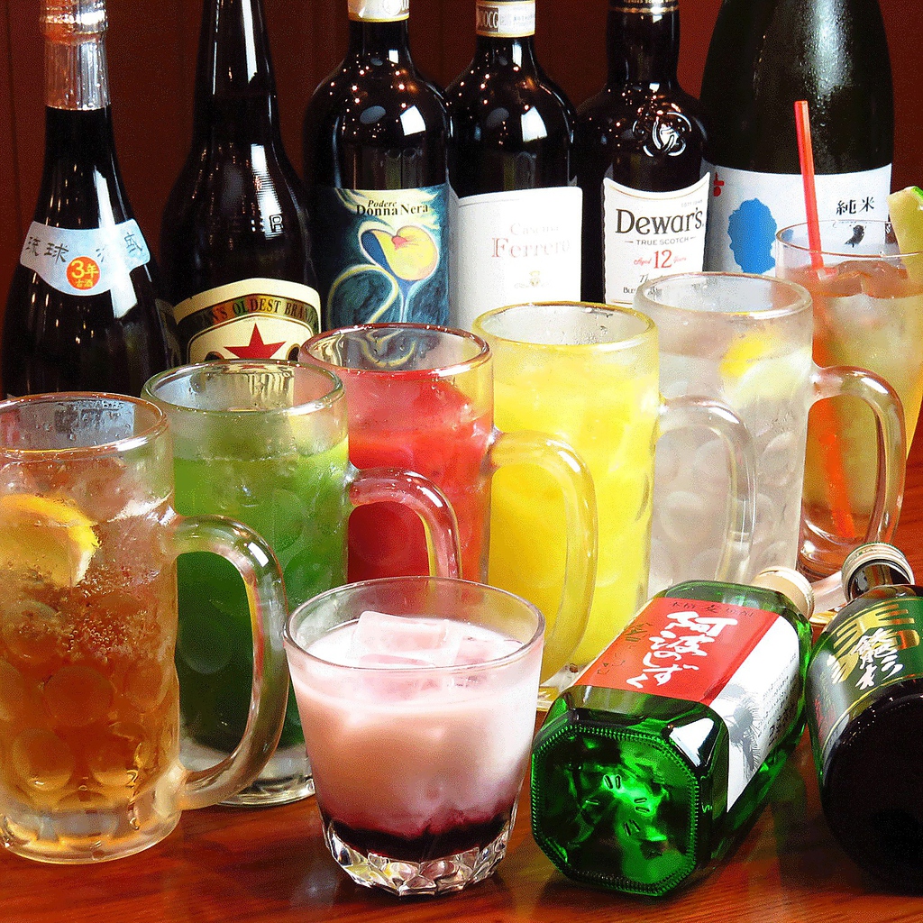 女性に人気の果実サワーやカクテルも勢揃い♪お腹いっぱいでも別腹のデザートも☆