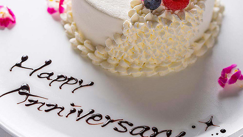 ���Éw�O�XSports&Dining La Seed �X�|�[�c�A���h�_�C�j���O ���V�[�h