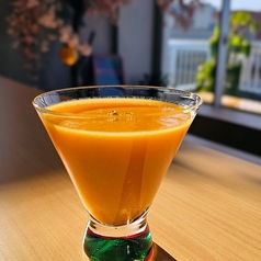 宮崎マンゴーと自家製アップルブランデーのカクテル