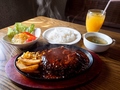 料理メニュー写真&nbsp;ファミリーハンバーグ